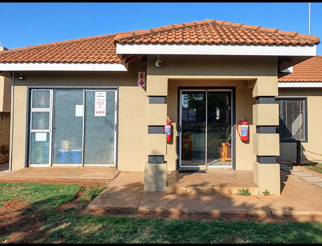 2 BEDROOM HOUSE FOR SALE IN RIVERSDALE